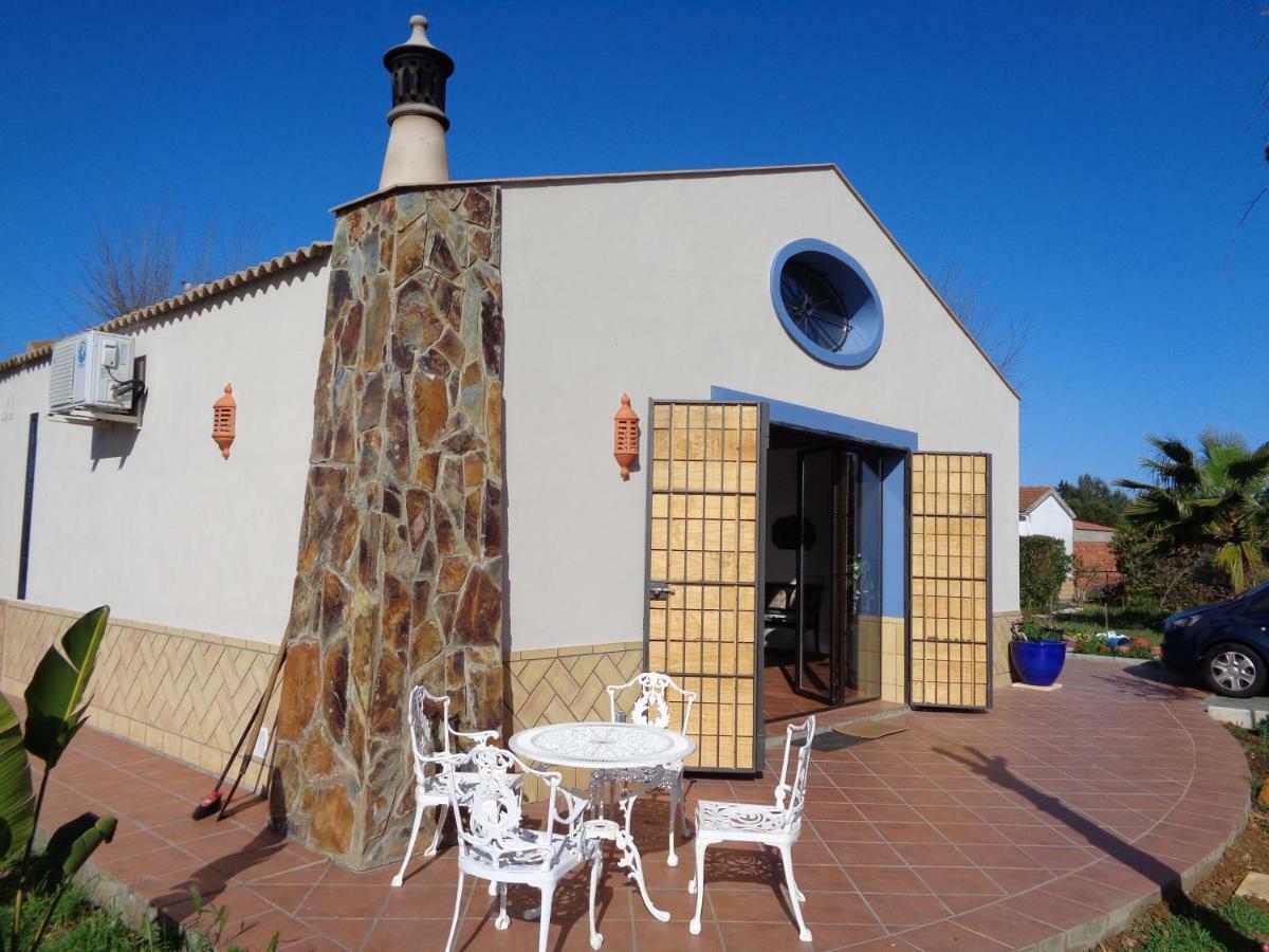 Casa Los Jinetes Καρμόνα Εξωτερικό φωτογραφία