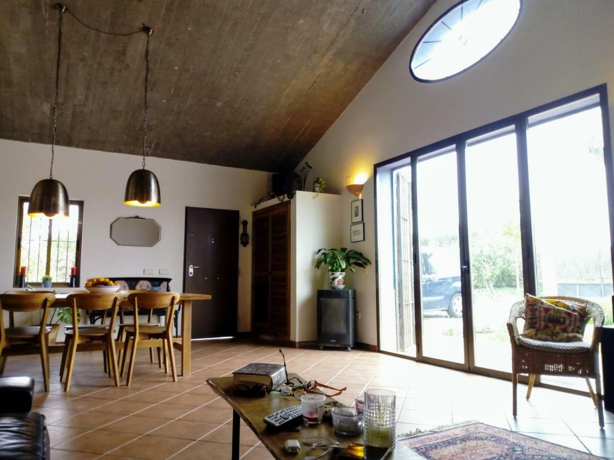 Casa Los Jinetes Καρμόνα Εξωτερικό φωτογραφία